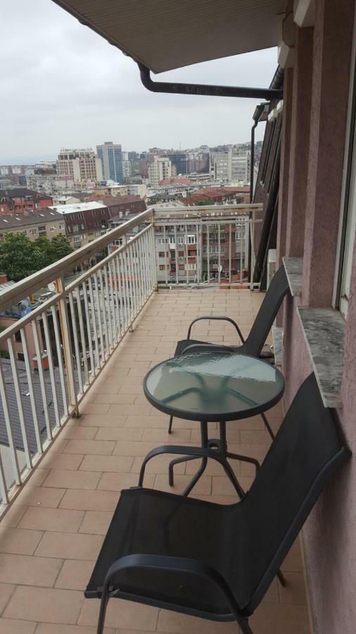 Ferienwohnung Welcoming in Prishtina Pristina Exterior foto